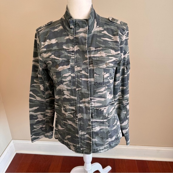 Kensie Jackets & Blazers - Kensie Camo Full Zip Utility Jacket Green & Tan Size Medium